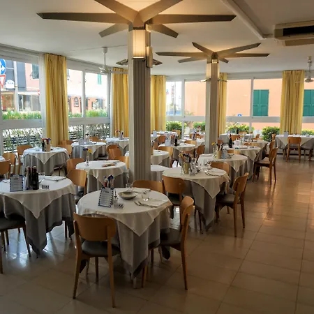 Doria Hotel 3*